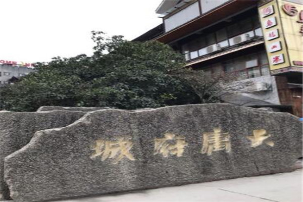 张家界附近旅游景点推荐自驾游,张家界旅游十大必去景点