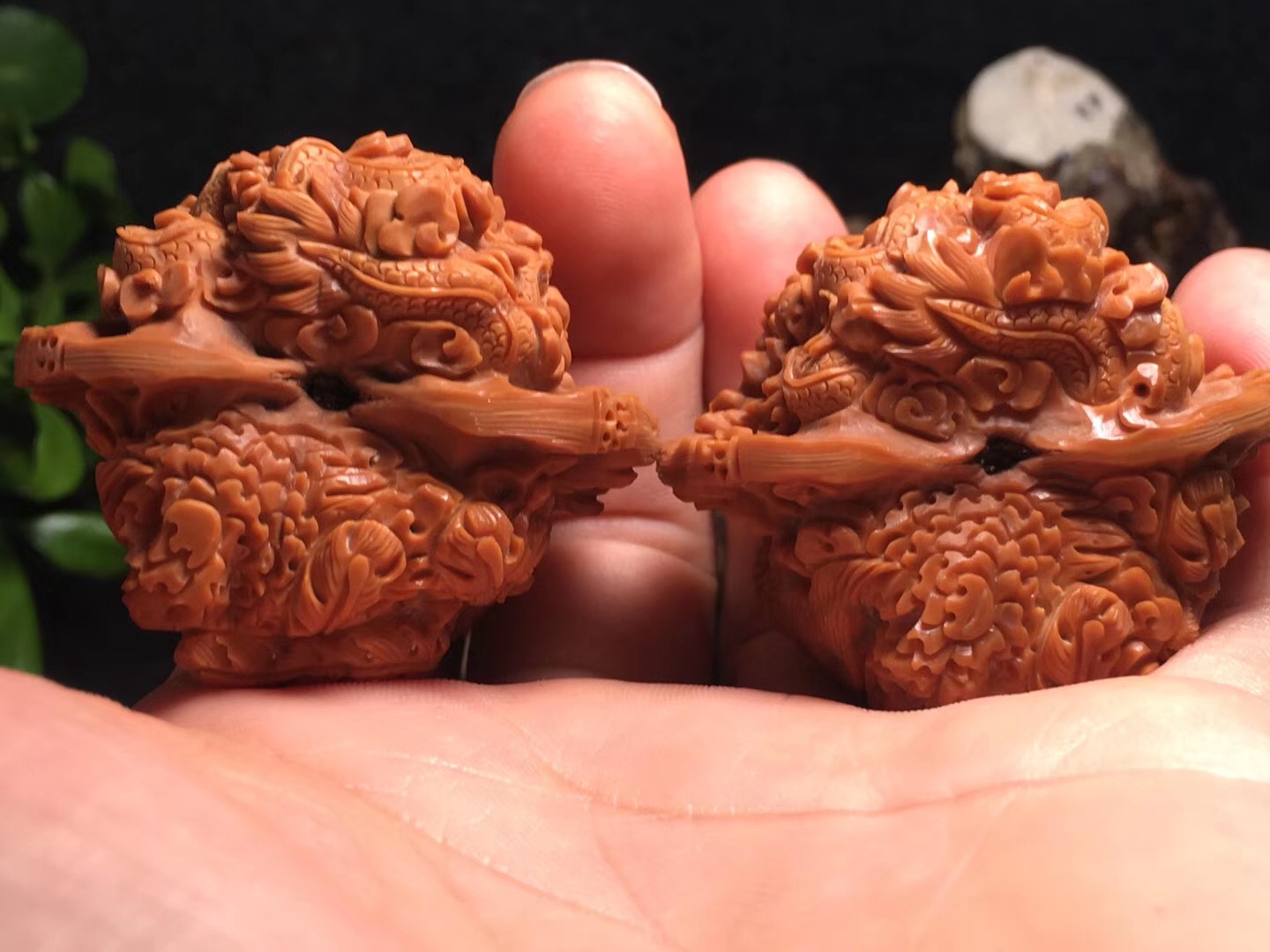 落地桃核发黑如何清洗,山桃核的正确清洗方法