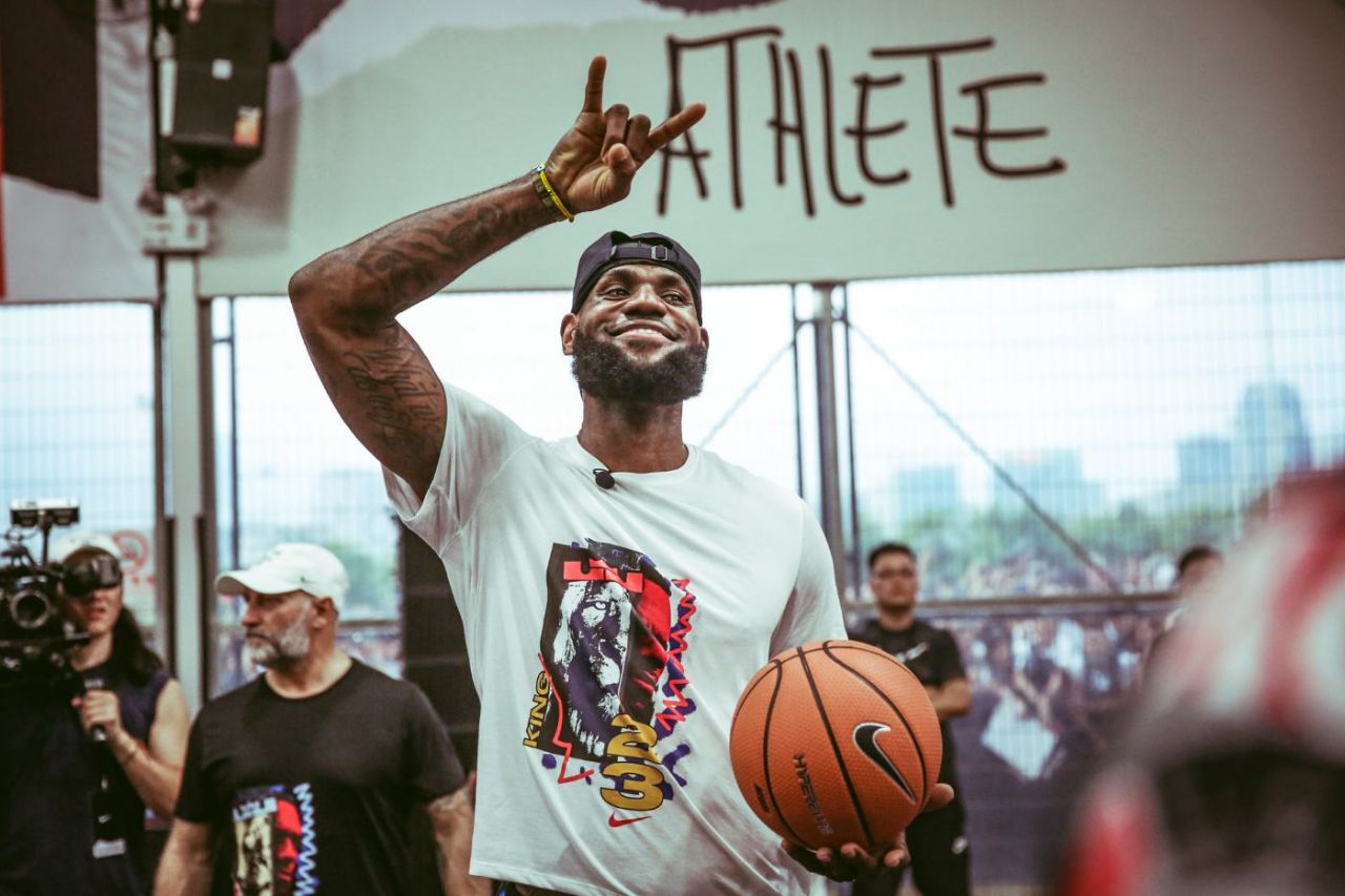 nba谁的合同最大,nba谁的篮球鞋最贵