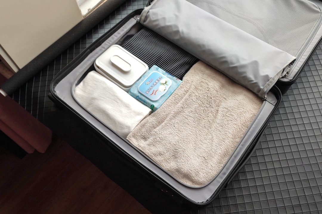 外观时尚、做工精细、体验良好，90分“七道杠”旅行箱意料之中