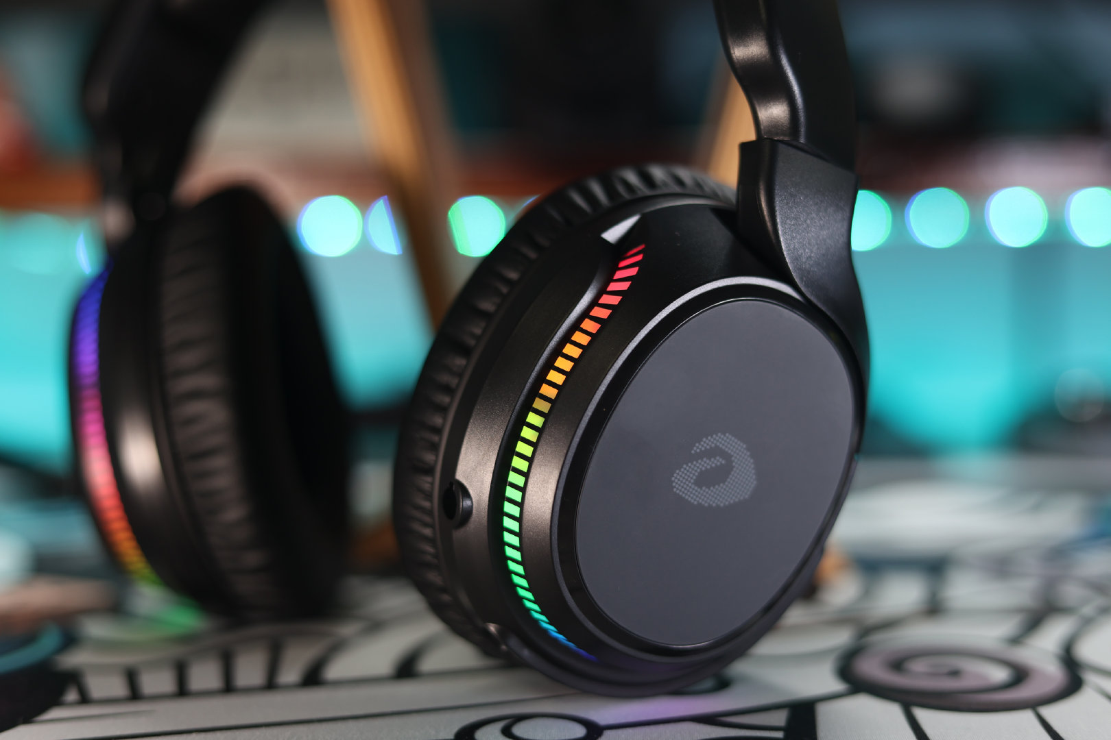 达尔优a710耳机需要驱动吗,达尔优a710耳机红色灯