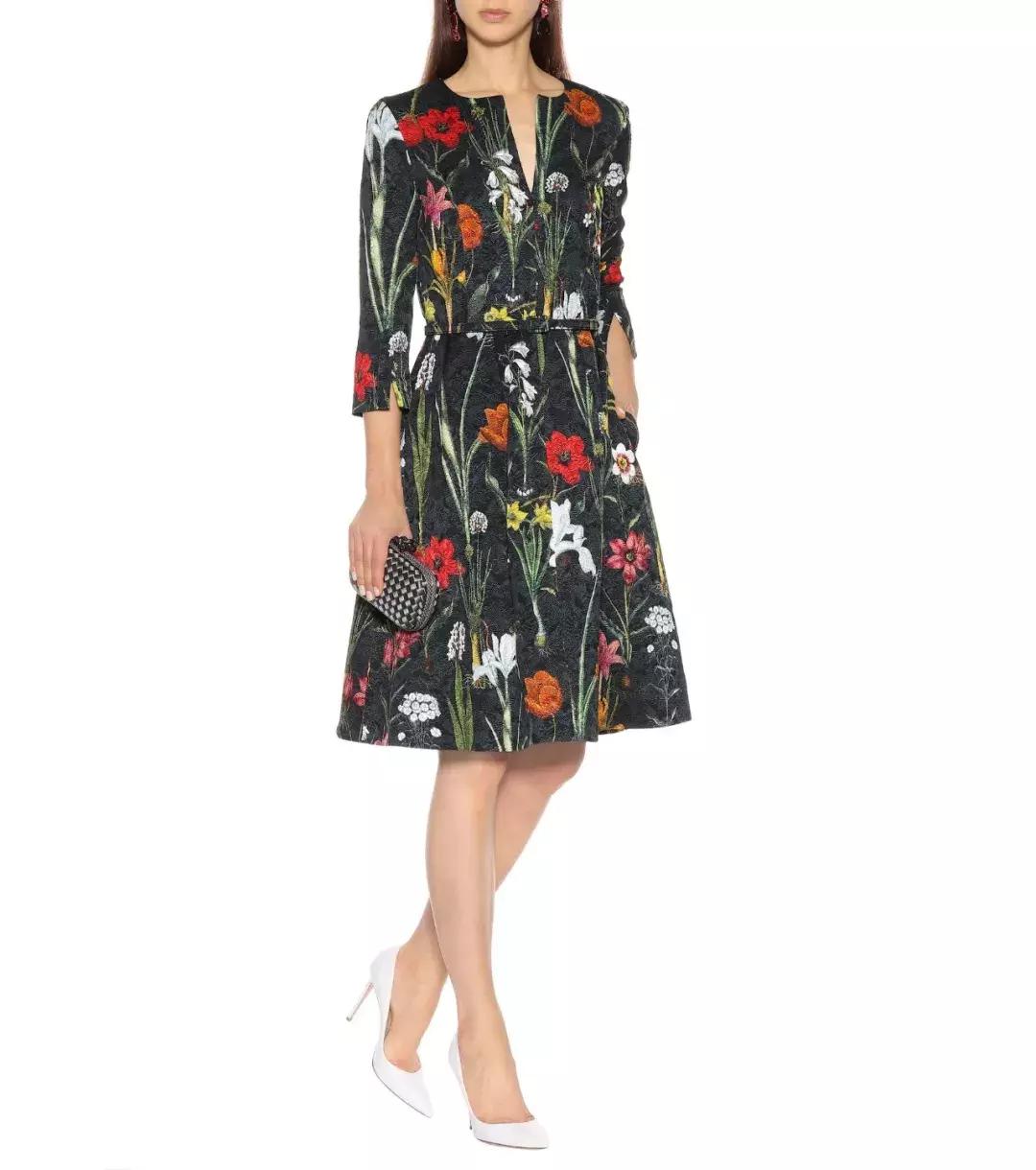 裙摆大衣怎么穿好看,大衣里面的裙子怎么穿