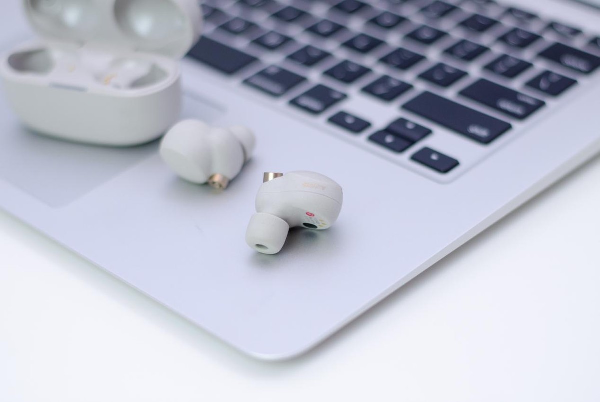 真无线降噪耳机头戴,真无线降噪耳机300左右