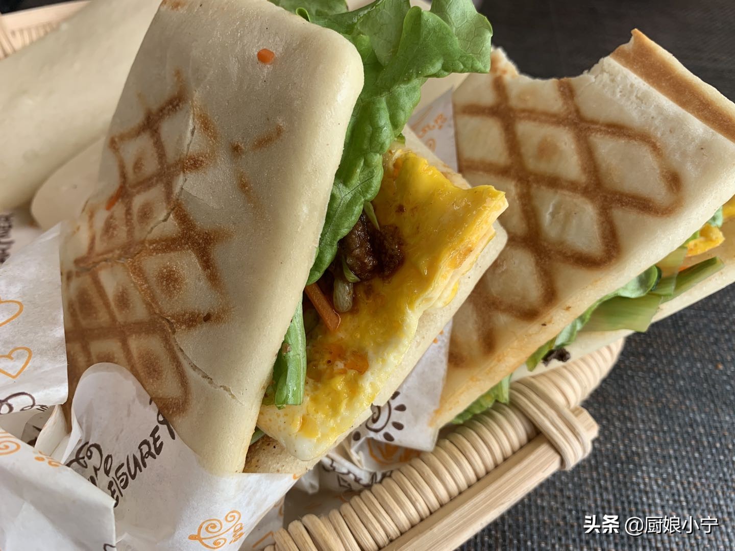 如果摆摊什么东西好卖,摆摊一年四季卖的小吃什么最好