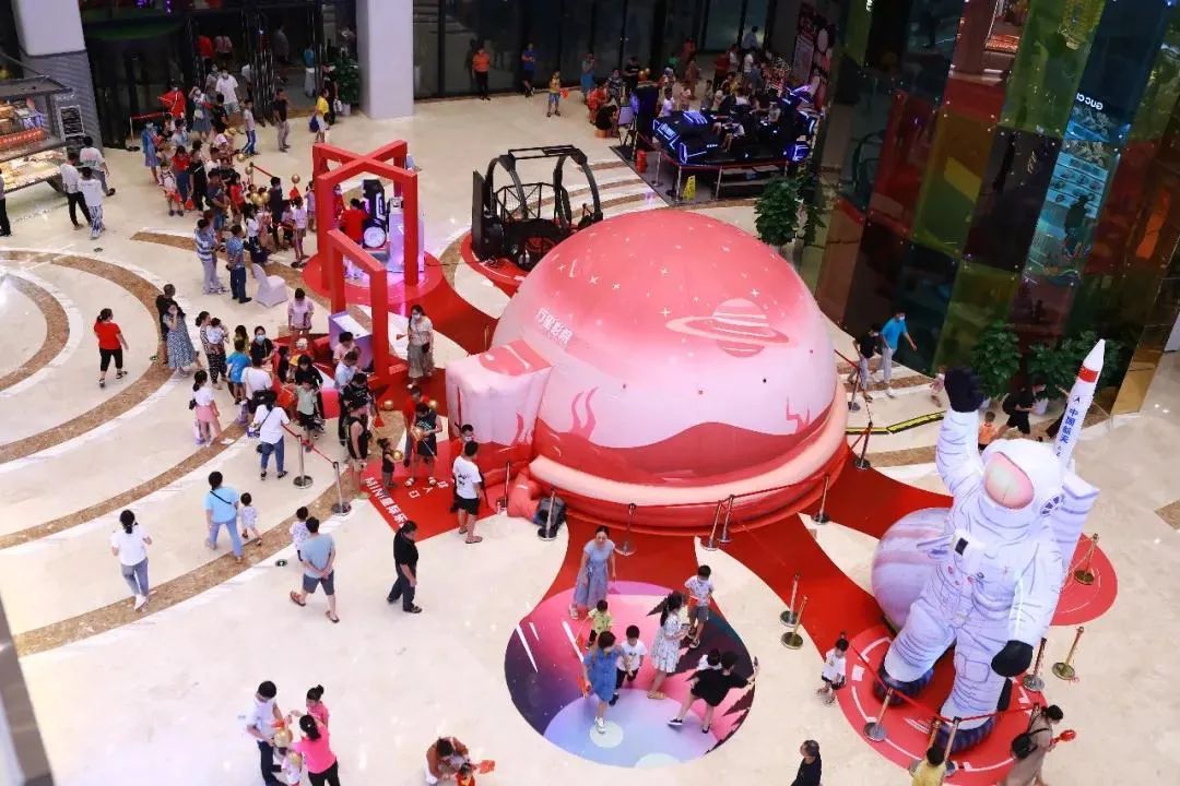 时尚美妆女装集合店,时尚美妆购物店