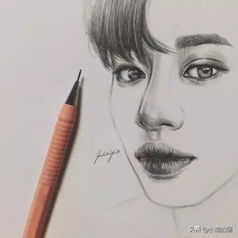 一眼就看出来的明星素描,这些明星的双眼皮好美