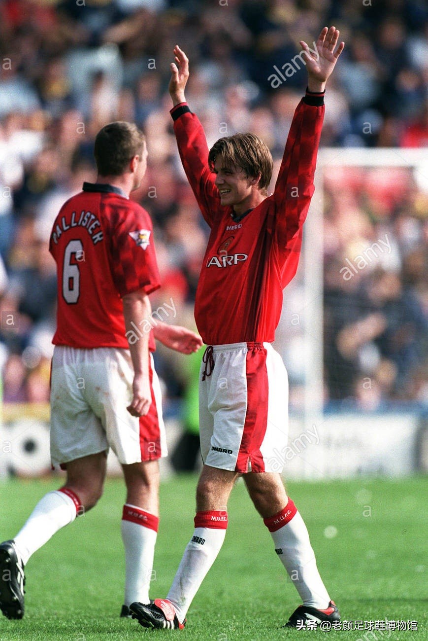 贝克汉姆巴黎最后一战球鞋,贝克汉姆穿的什么足球鞋