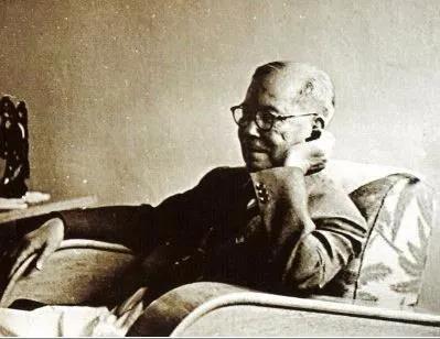 陈嘉庚热心办学的华侨楷模,陈嘉庚先生对教育的重要贡献