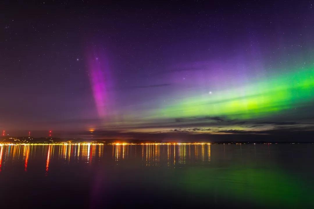 北极内部秘密,北极光秘密视频