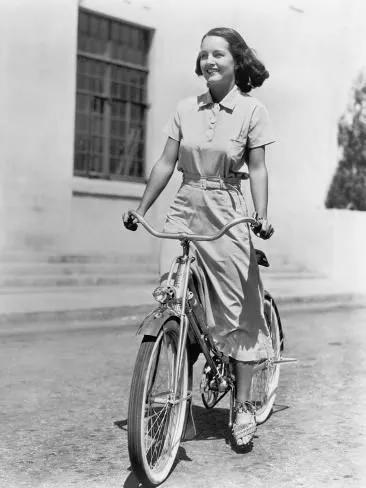 上海复古自行车街拍,巴黎复古街拍视频