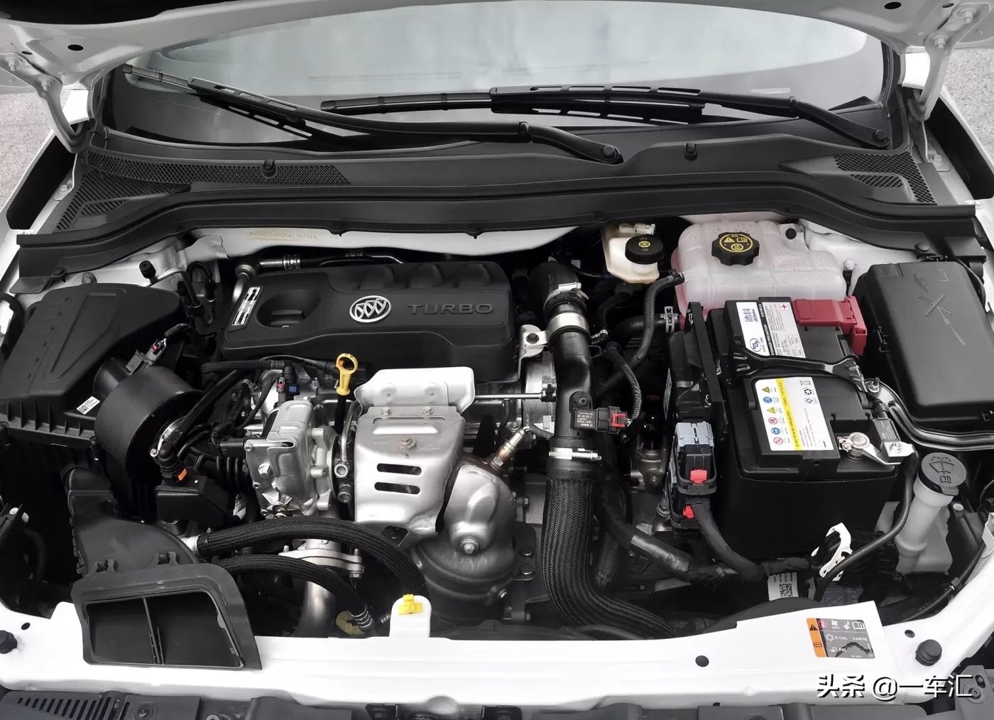 别克英朗和威朗价格,别克英朗顶配目前优惠多少