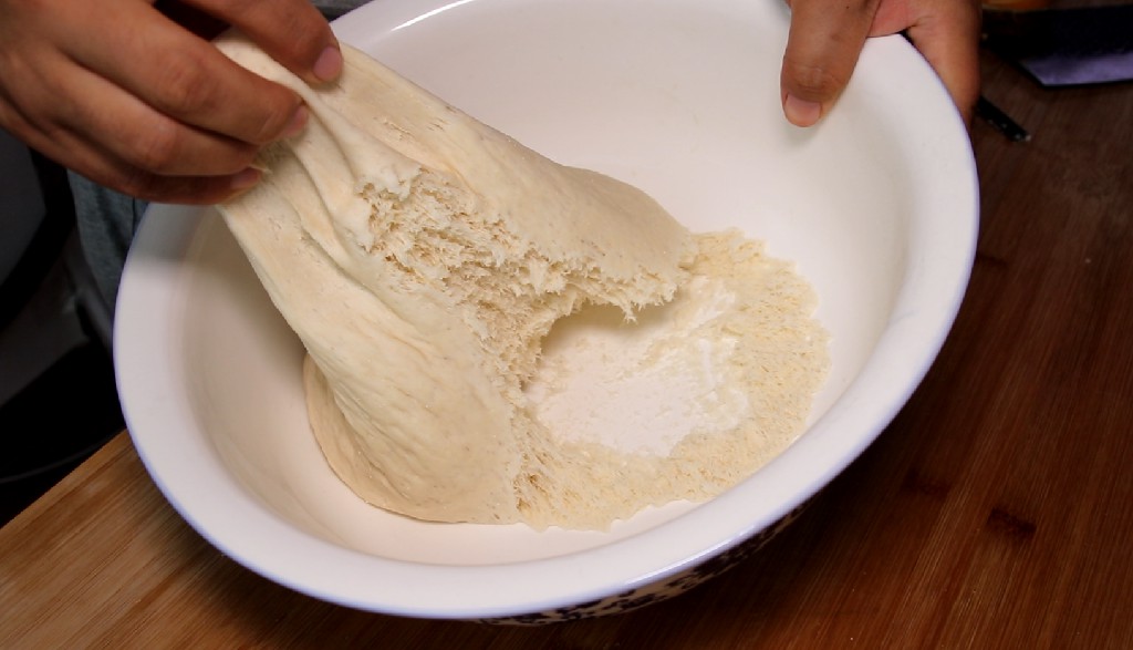 蒸馒头和面时水放少了,蒸馒头和面用温水还是凉水