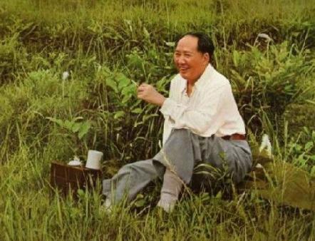 周总理说，毛主席送了尼克松“半壁江山”，指的是什么