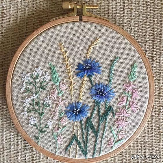 衣服穿久了太旧怎么翻新,旧衣服怎么改造可以穿