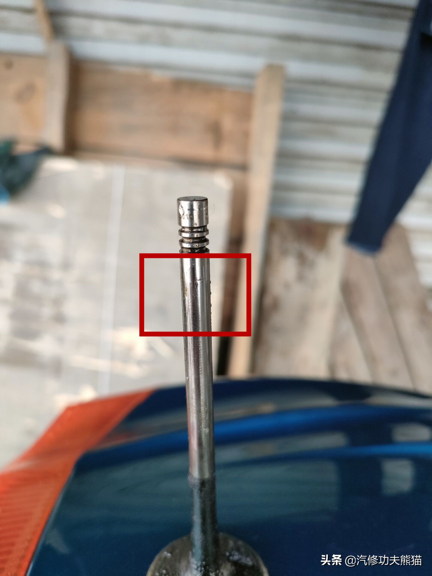 2013款奥迪a4l烧机油怎么解决,奥迪a4l突然全车无电是什么原因