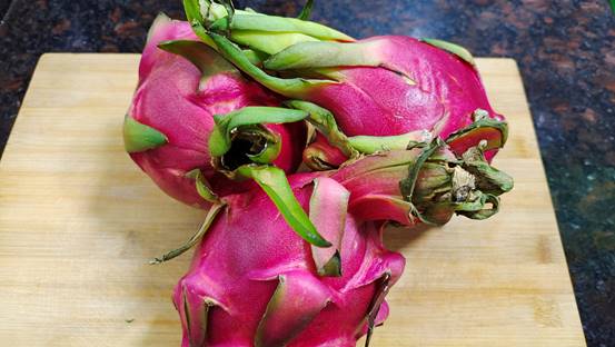 买火龙果要掰刺吗,买火龙果买整颗的