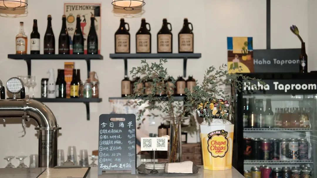 成都街道门面推荐,成都一街道商铺招牌