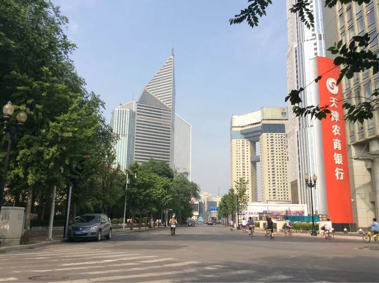 那个被美国总统救下的女孩最终红颜薄命