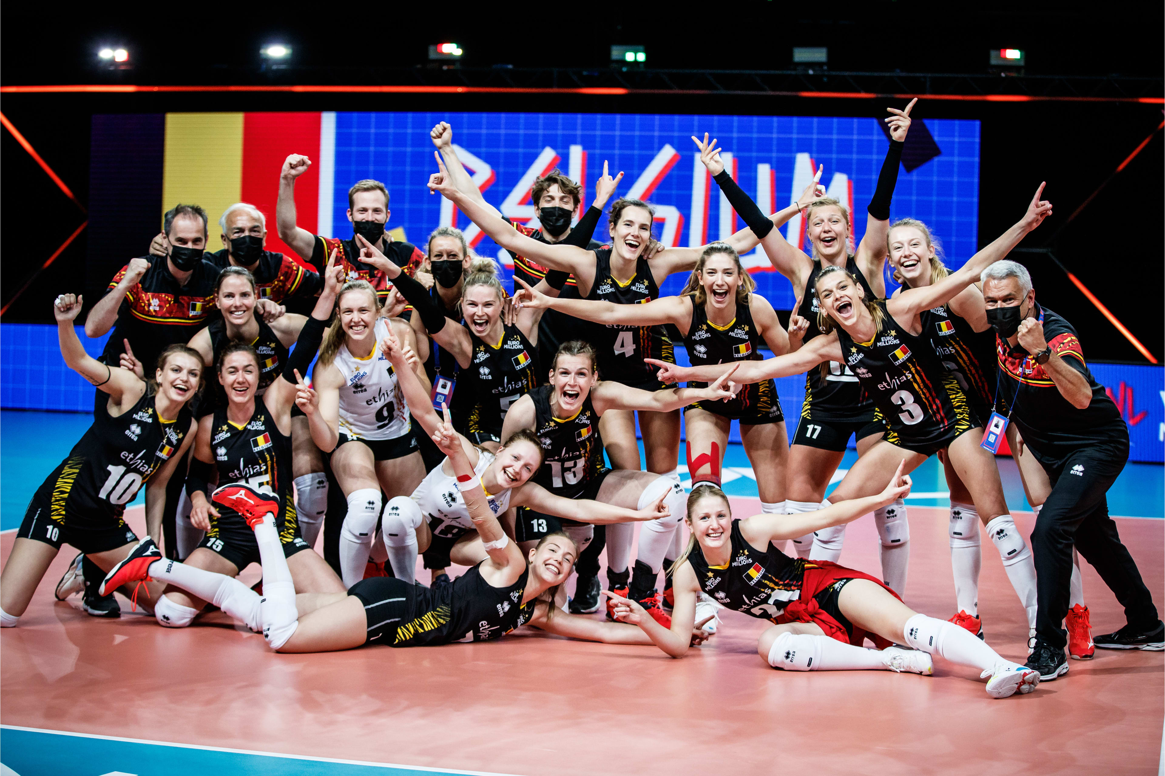 中国女排今天对阵巴西吗,现场直播中国女排对战比利时女排