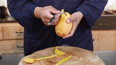 炎炎夏日不如做份甜品消消暑吧,夏日消暑甜品美味的红糖冰粉