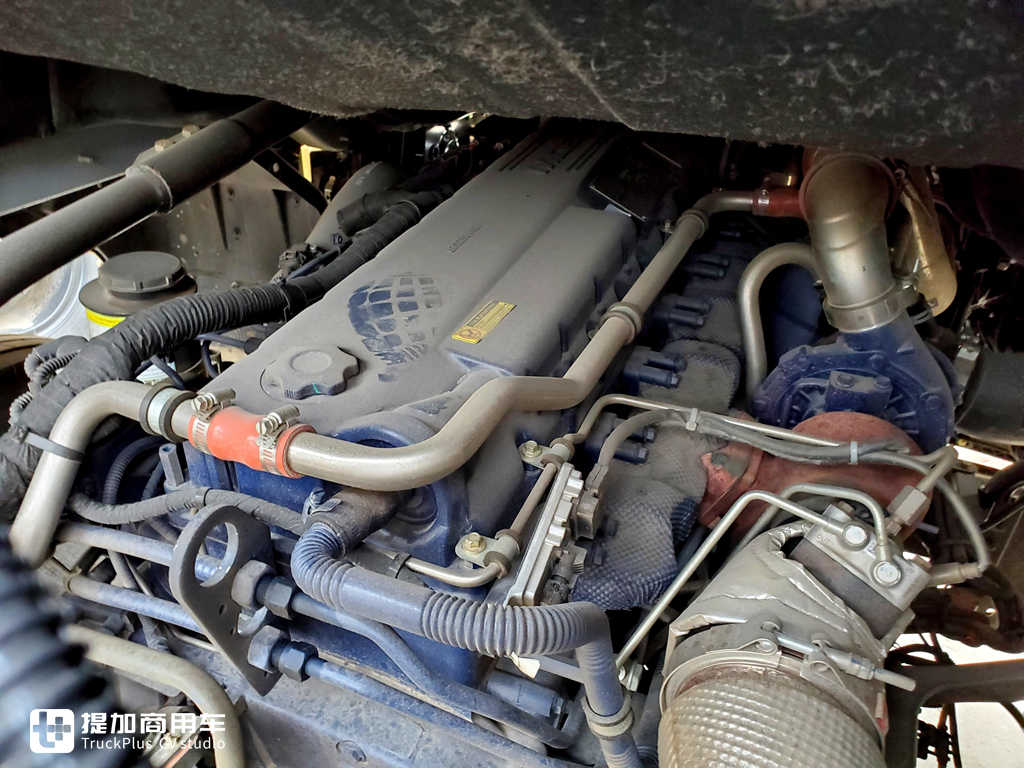 德龙新m3000矮顶牵引车感受,前脸加长改装