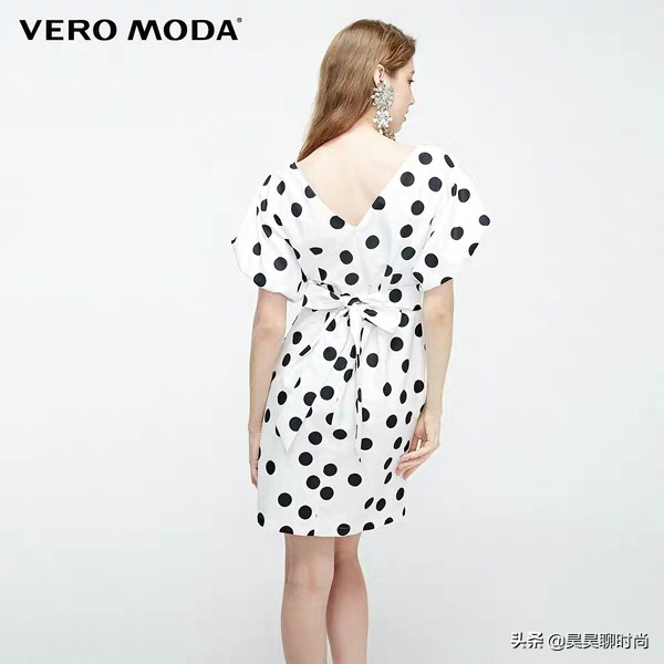 江疏影穿搭同款裙子 (江疏影吊带裙穿搭)