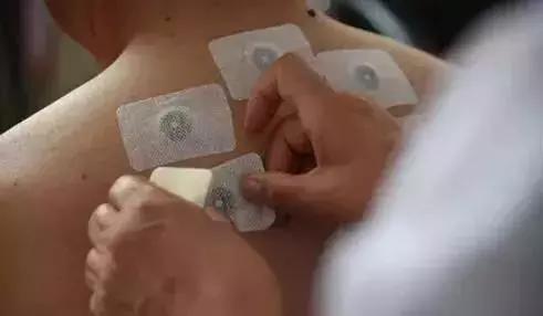 腰酸痛贴膏药要怎么贴,腰酸背痛贴膏药有效吗