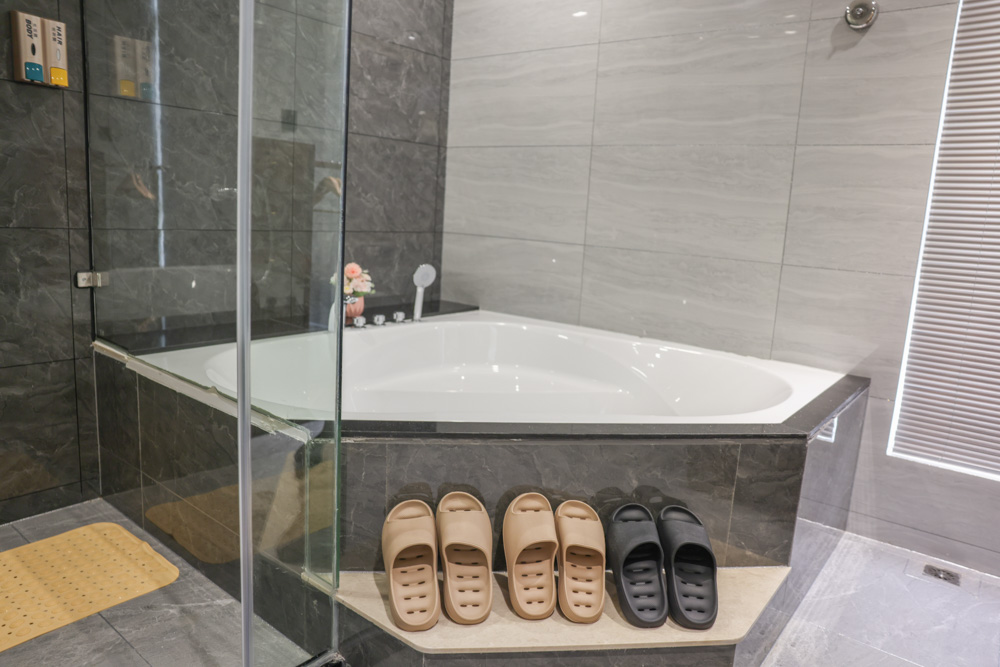 天气冷了去温暖的地方玩,潮州东山湖温泉度假村