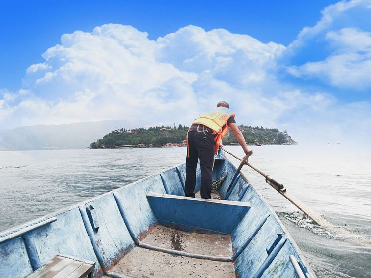 抚仙湖孤山上有什么景点,抚仙湖里的小岛