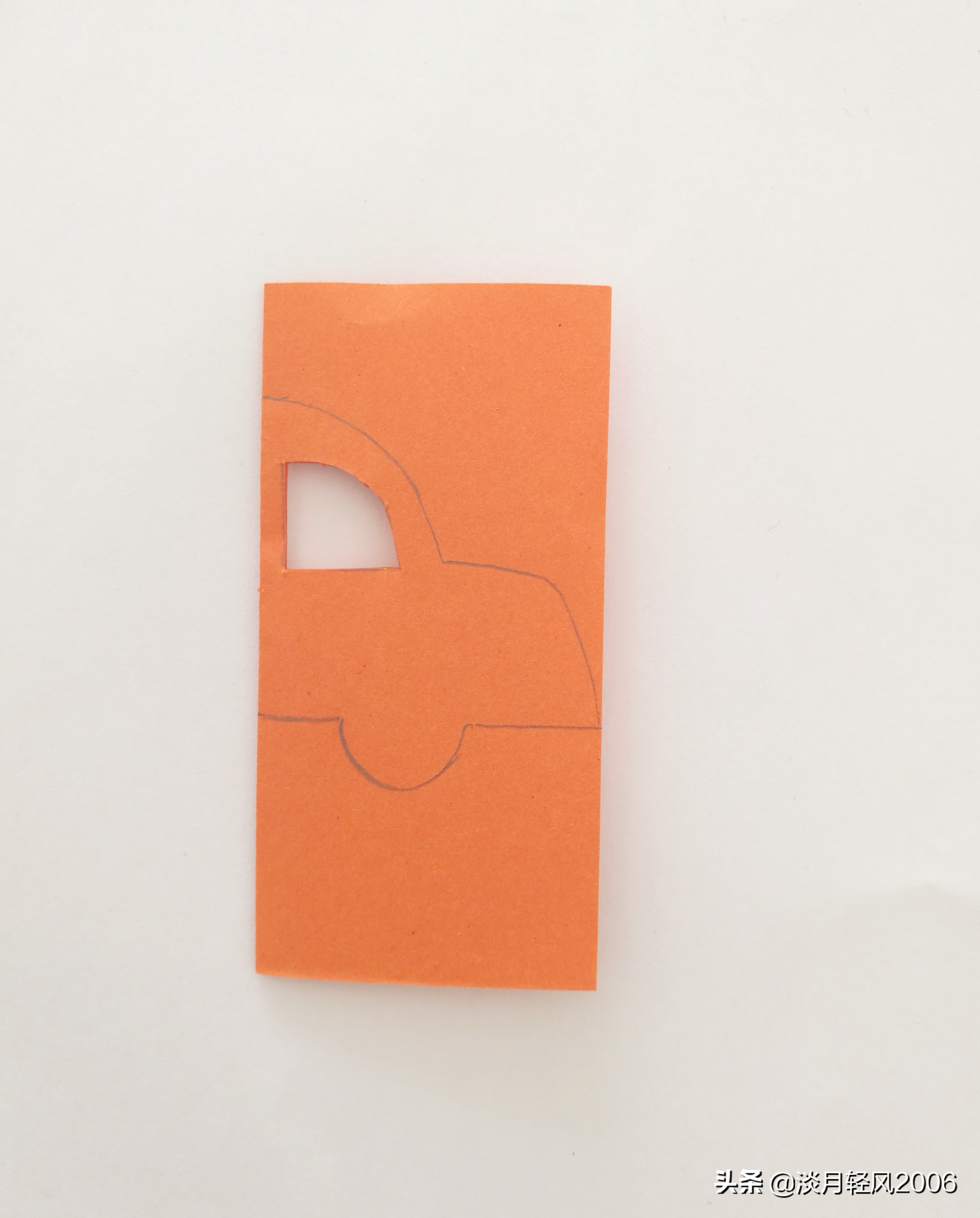 幼儿园卡纸剪出形状然后拼成汽车,幼儿园卡纸小汽车手工教程