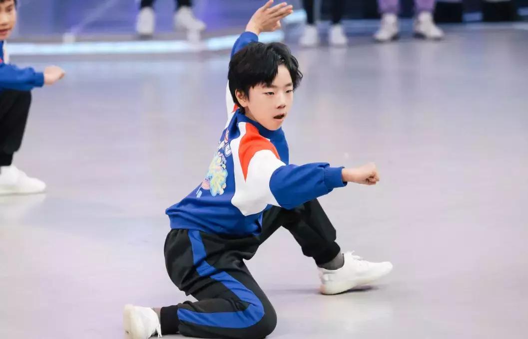 趣味运动项目活力全开,趣味运动项目重拳出击