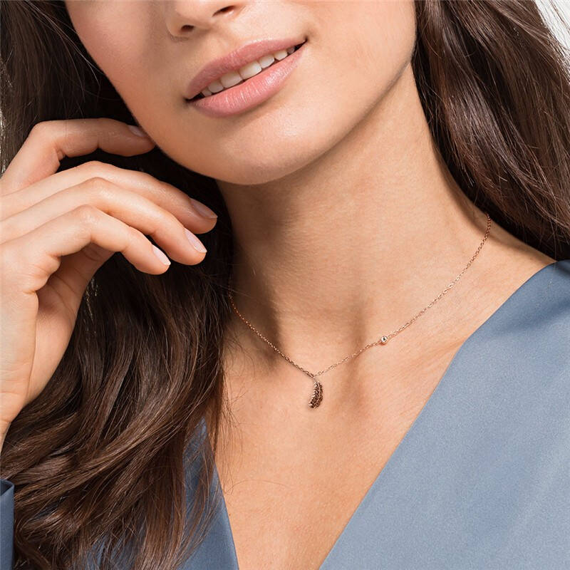 时尚羽毛套装,各大品牌首饰的风格