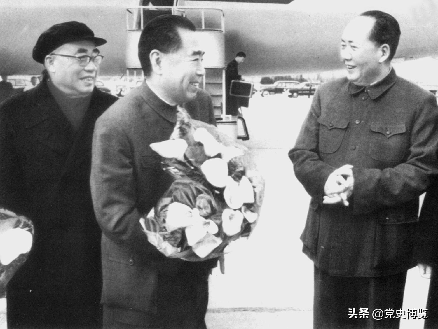 巨星陨落，思念成河：1976年，周恩来、*德朱**、毛*东泽**相继逝世