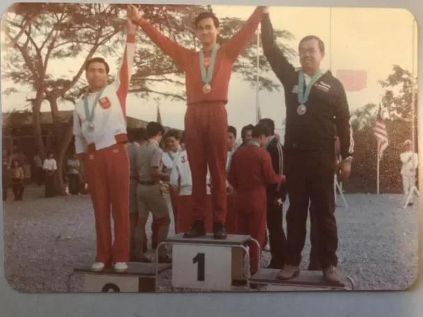 展览获奖证书牌匾,奖杯奖状展览