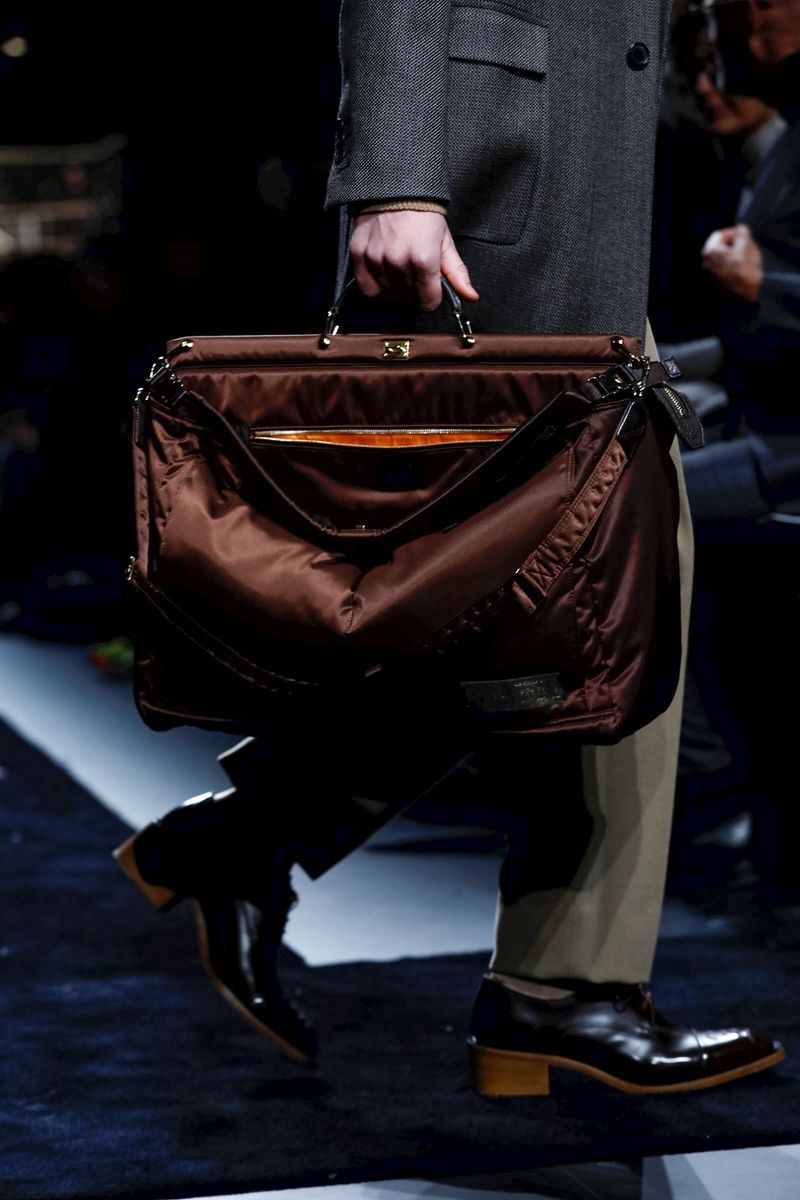 米兰时装周fendi2022春夏系列,米兰时装周2019秋冬fendi价钱