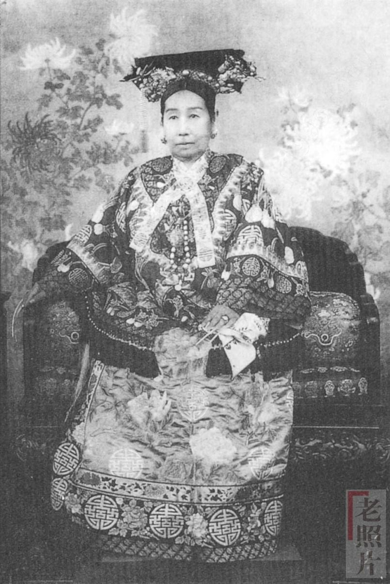 慈禧溥仪登基影像,清朝溥仪慈禧太后照片