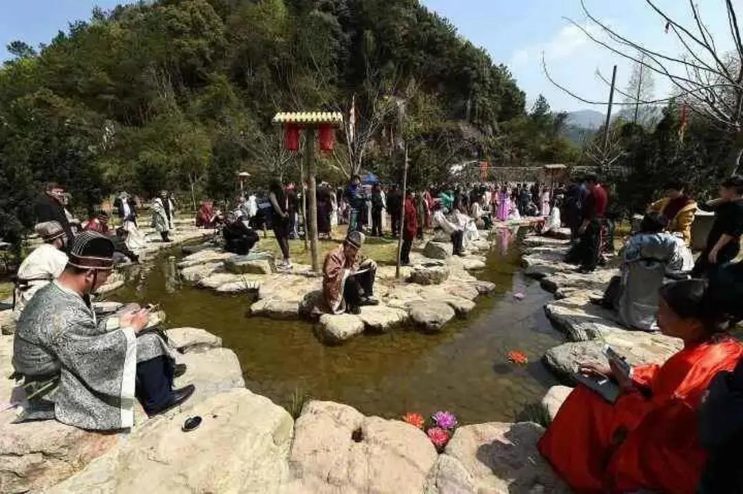 十一误入了桃花园的美好时光靖西旧州古城国庆中秋游园狂欢