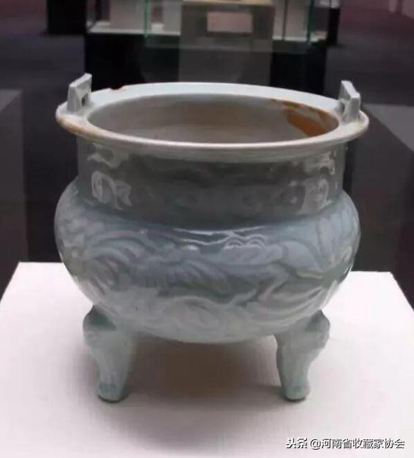 宋代龙泉窑瓷器胎釉鉴定全图片,宋代龙泉窑底足胎釉结合处的特征