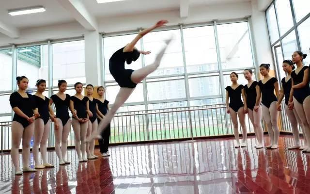 石室中学和成都七中,成都除了七中还有哪几所好中学