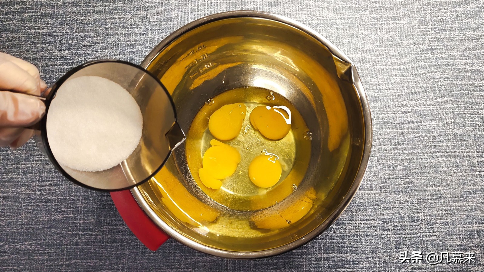 蛋糕海绵胚制作方式,烘焙新手入门海绵蛋糕