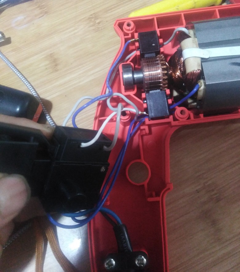 手电钻内部构造,手电钻的各组成部分图片