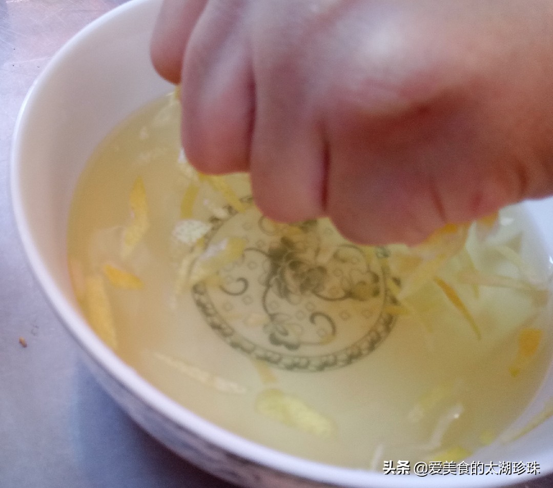 怎么做蜂蜜柚子茶好喝又不苦,不苦涩的蜂蜜柚子茶