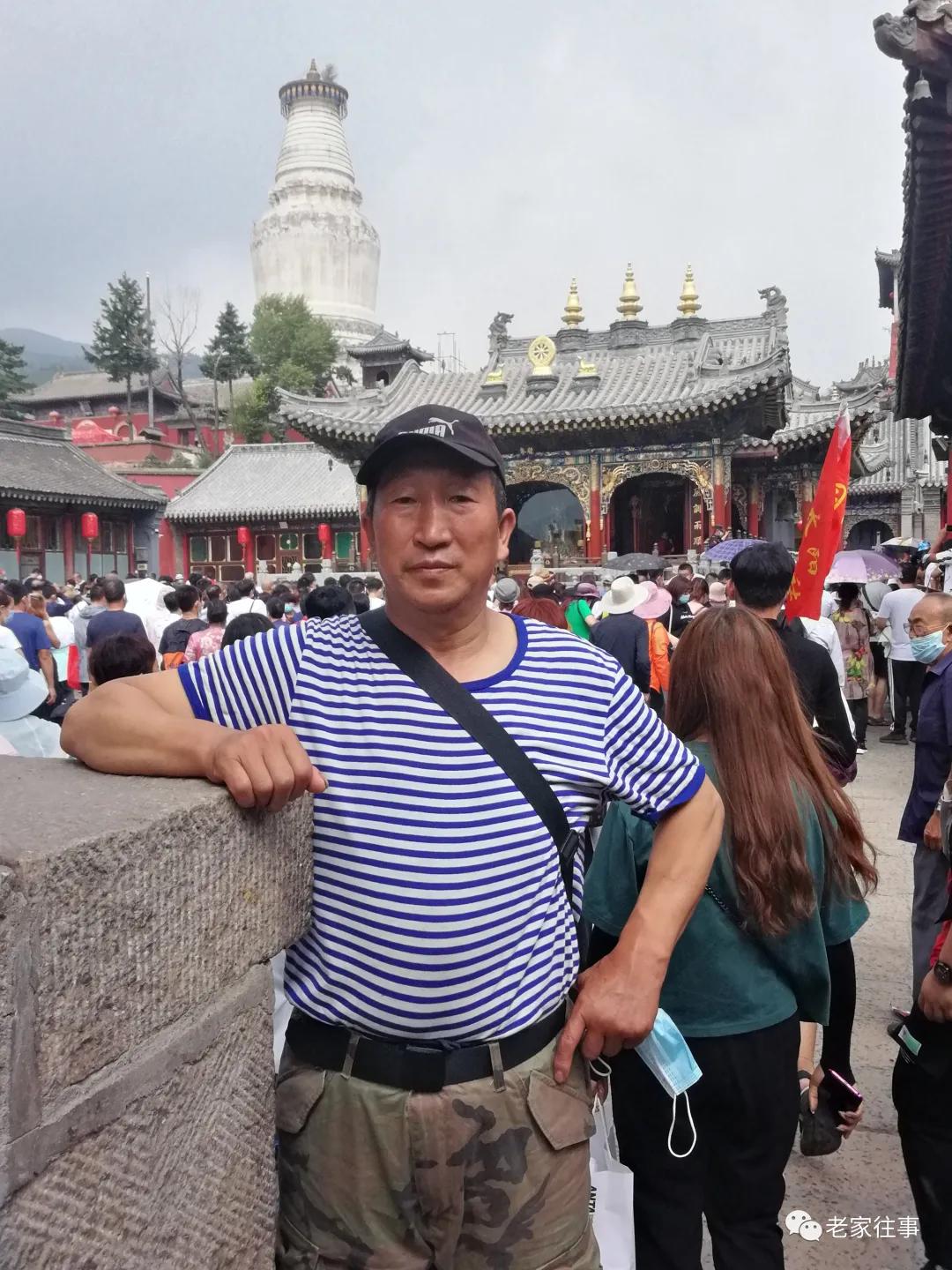 骑摩托车去旅行,拉着摩托车去旅行