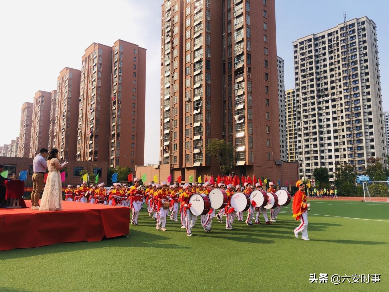 梅山路小学2023年24届运动会,梅山路小学2021年运动会颁奖现场