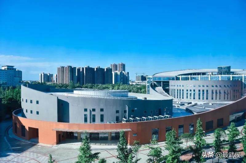 成都中医药大学,不能再低调了!