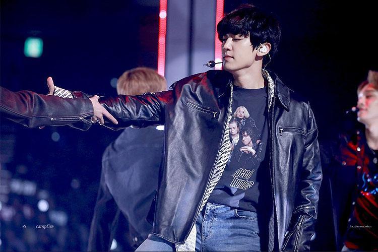 朴灿烈穿万斯,朴灿烈厚衣服