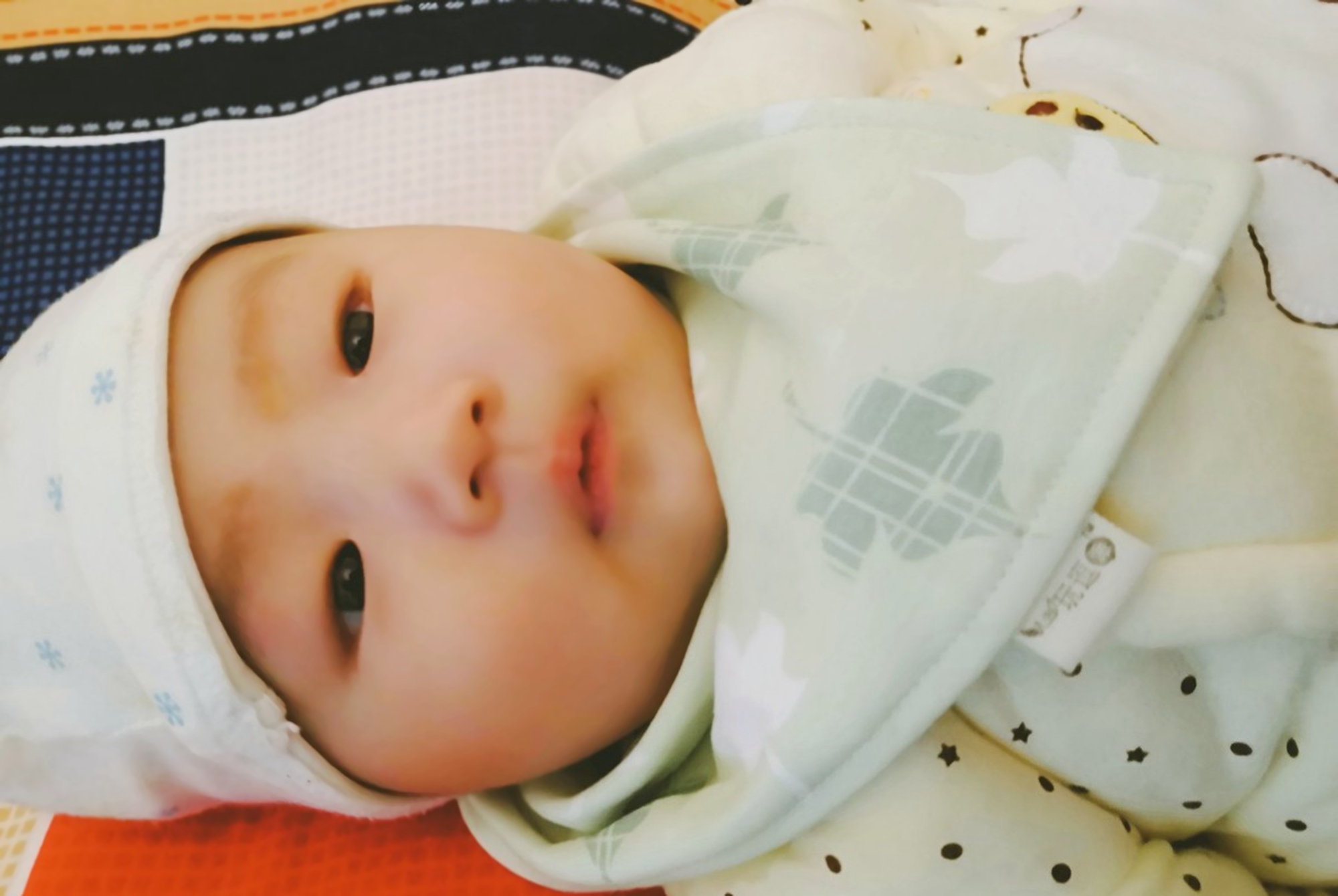 新生儿需要枕头吗头型睡得不好看,新生儿需不需要睡米枕头