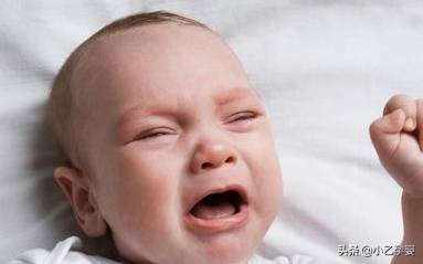 喂100毫升奶粉兑多少水,冲110毫升的奶要几勺奶粉