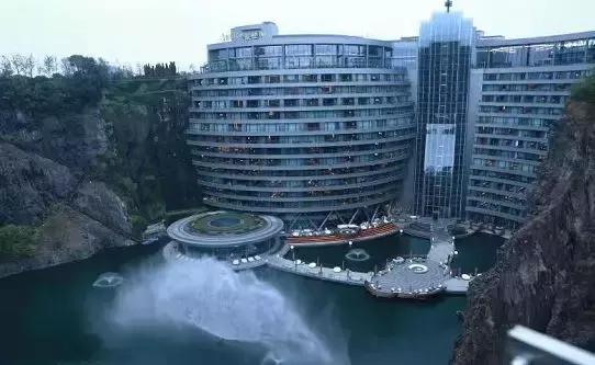 深坑酒店上海建设过程,上海深坑酒店建在哪里