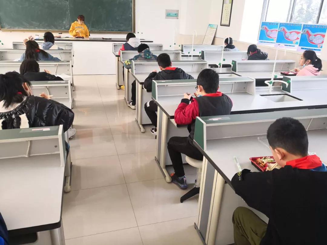 开学现场直击,昆山小学最新消息